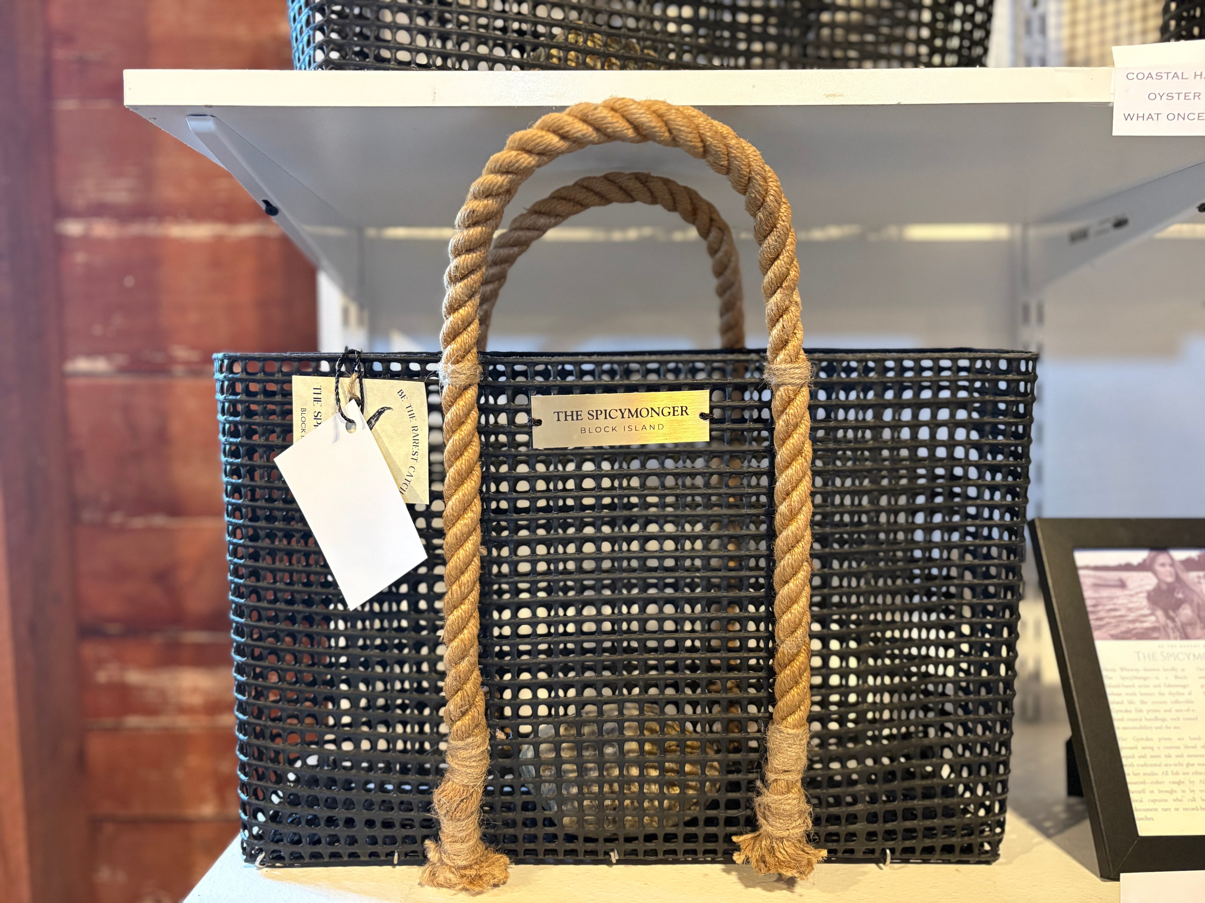 Coastal Handbag Crafted from Recycled Oyster Mesh: Jute Rope Handle