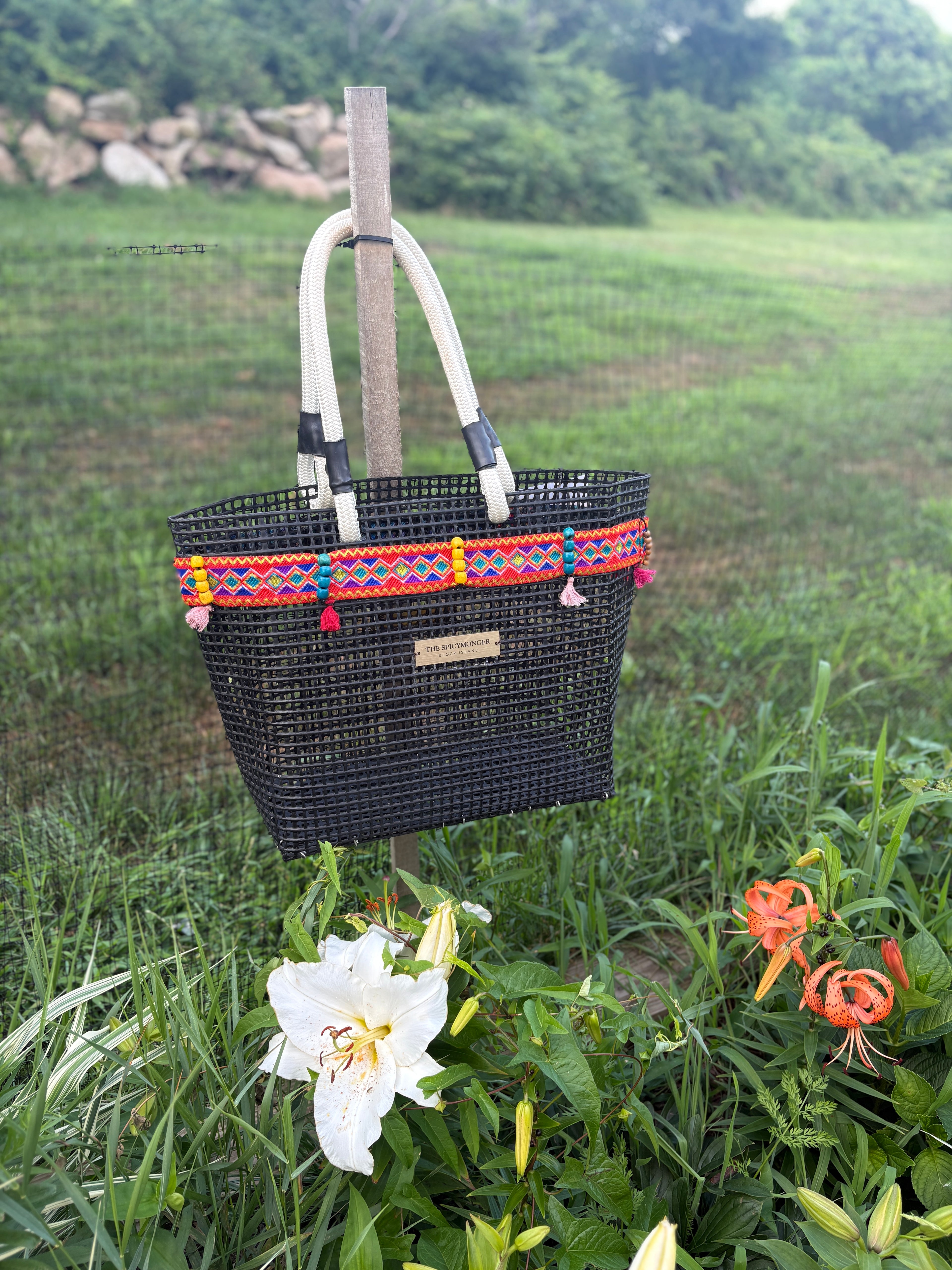 Coastal Handbag Crafted from Recycled Oyster Mesh: Baja Babe Pattern